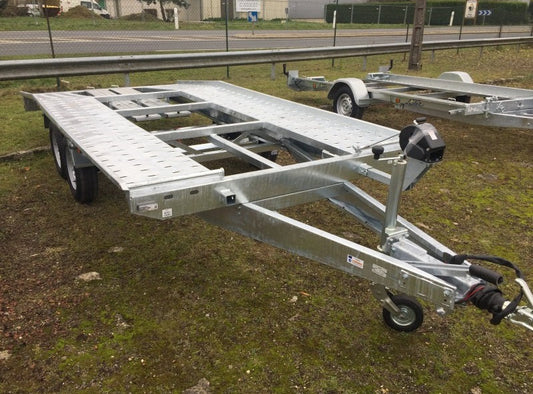 Remolque portacoches ptac 2700 kg entregado nuevo con 4 años de garantía