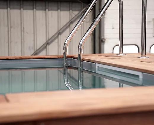 Contenedor de Piscina 650 x 280